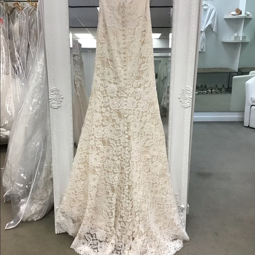 Stella York wedding dress - Picture 3 of 3